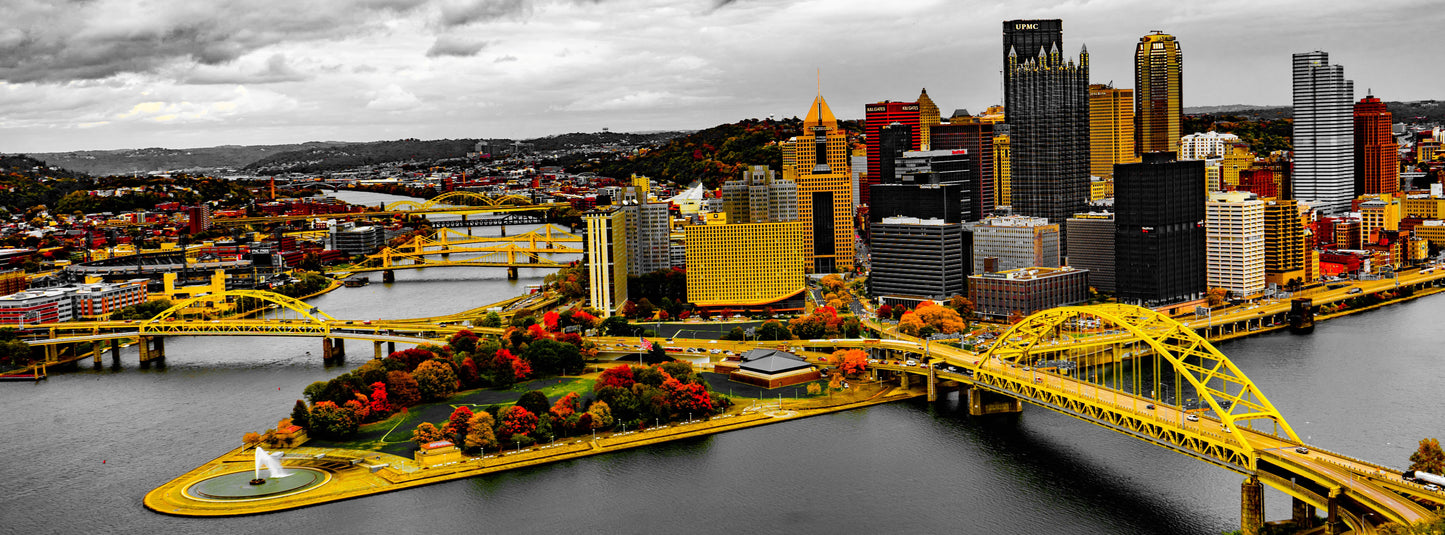 Pittsburgh Panoramic Fall 2023 01 Black / White