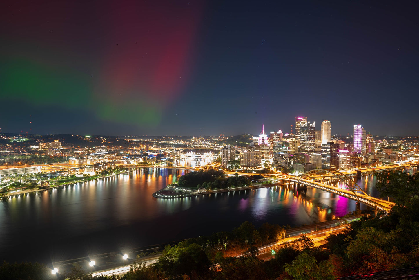Northern Lights in Downtown Pittsburgh 01