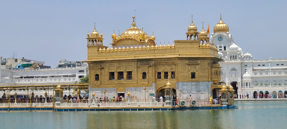 Golden Temple, Amritsar – Timeless Golden View