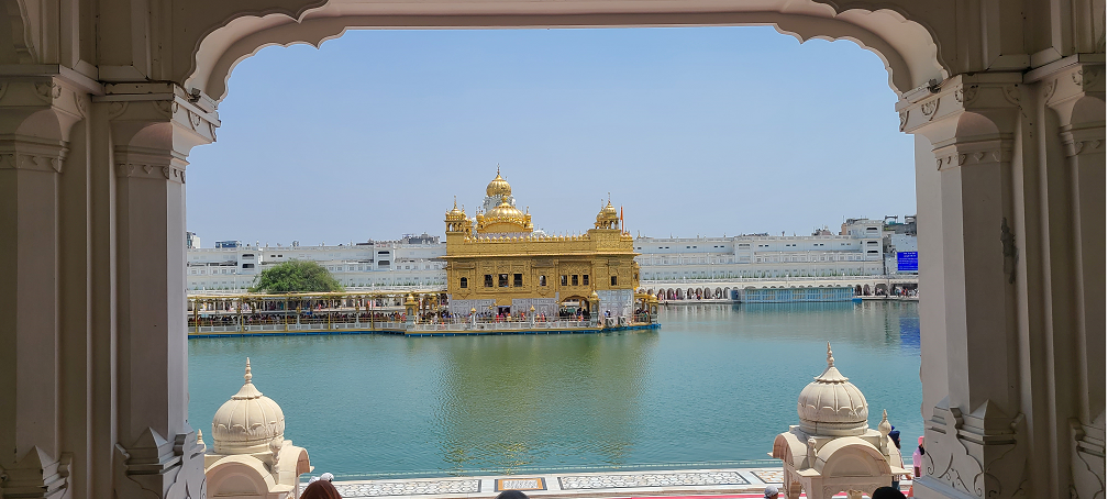 Golden Temple – Grand Entrance Glow