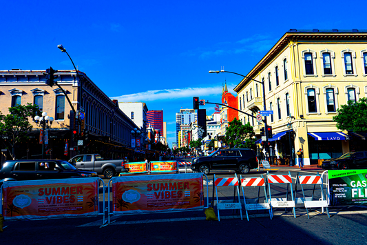 Sunny California Square – Summer Vibes