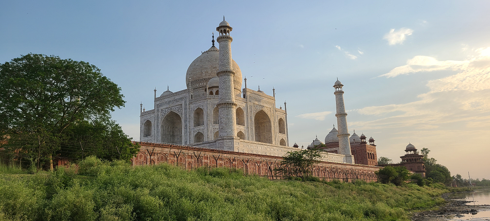 Majestic Taj Mahal & Yamuna – Sunset Sky View